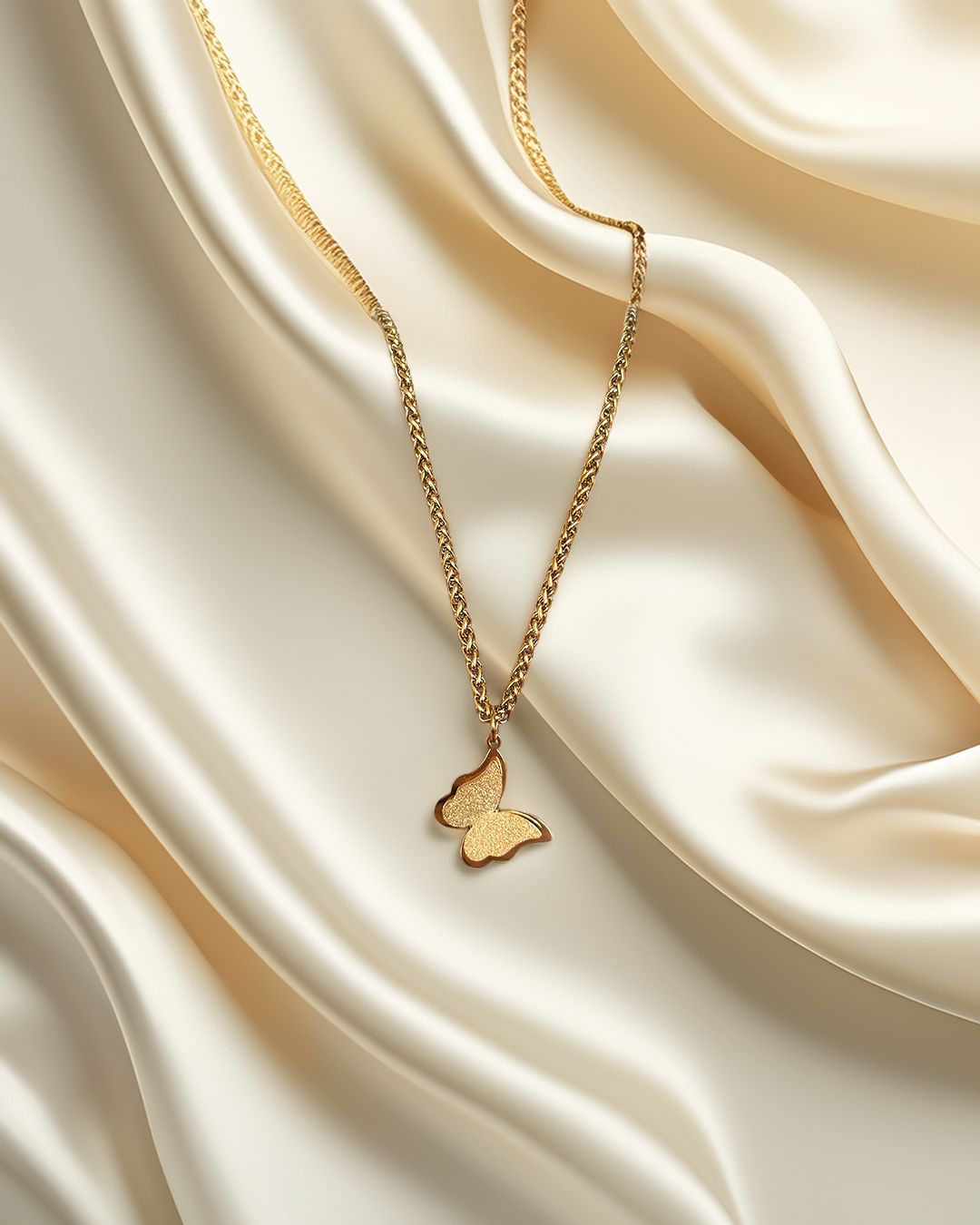 Papillon Gold Grace | Kararmaz Dokulu Kelebek Kolye